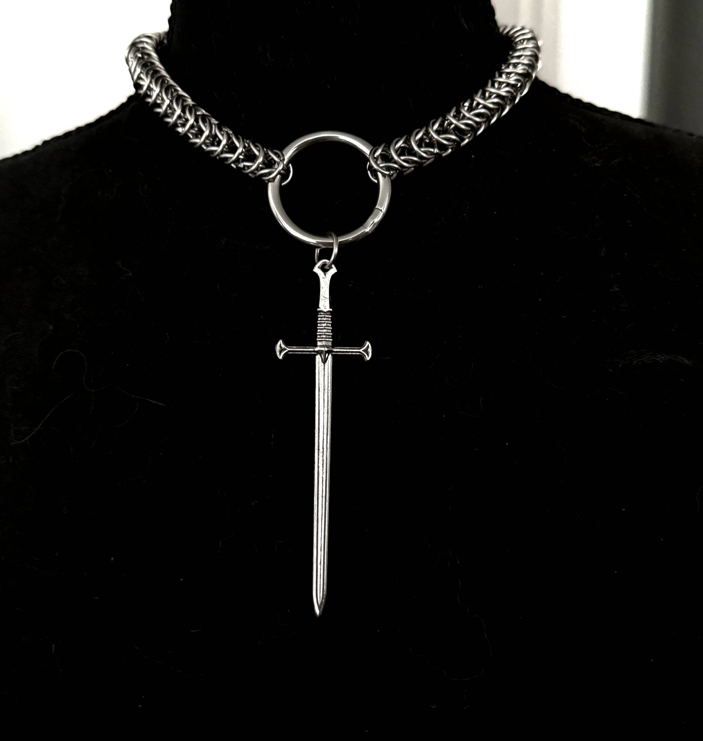 Boxchain O-Ring Sword Necklace